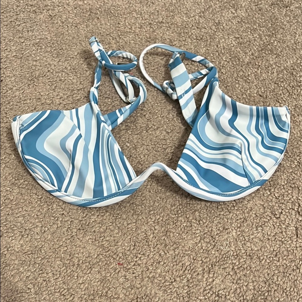 SHEIN Blue and White Wavy Pattern Bikini